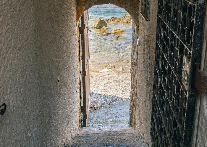 Accogliente Casa A Tarquinia Vt Con